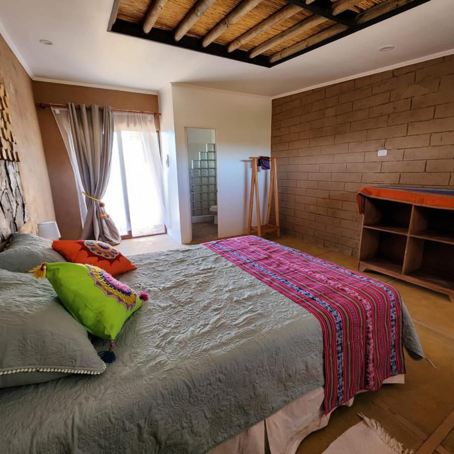 Tiunur Lodge Solor ภายนอก รูปภาพ
