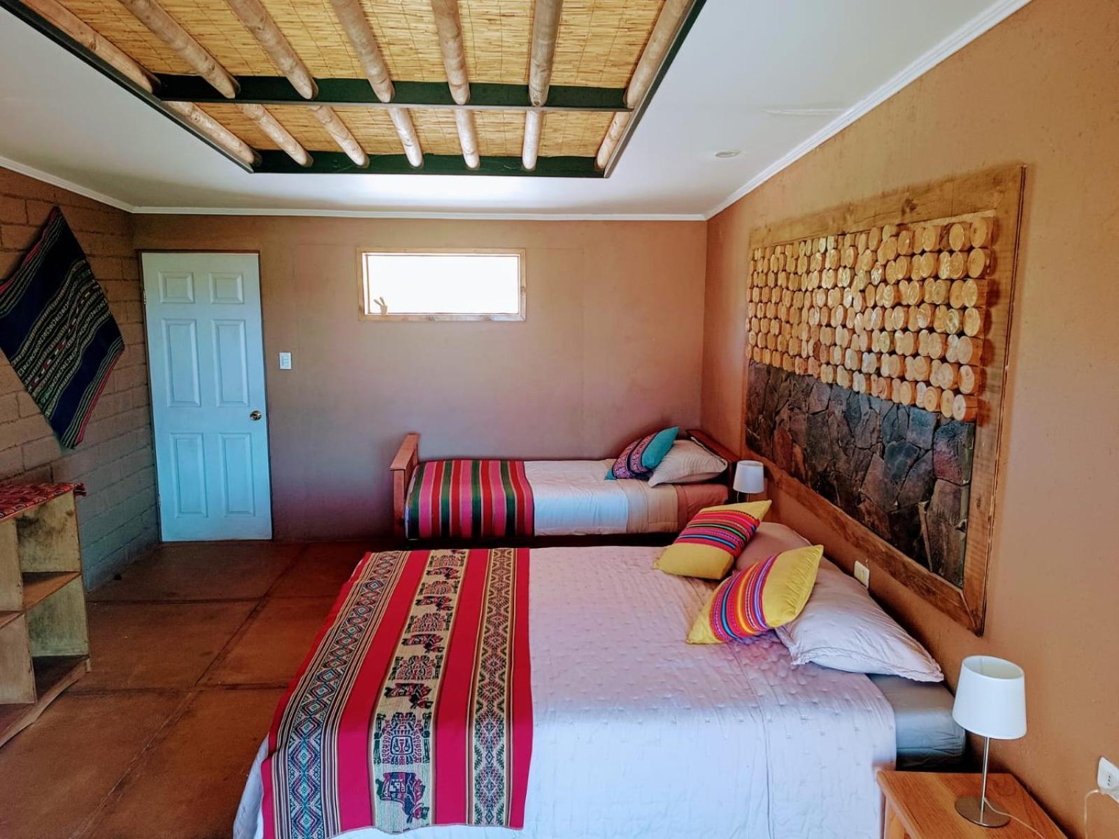 Tiunur Lodge Solor ภายนอก รูปภาพ